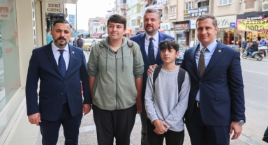 CHP’nin “81 İlde Sokağa Çıkıyoruz” kampanyası Buca’da start aldı