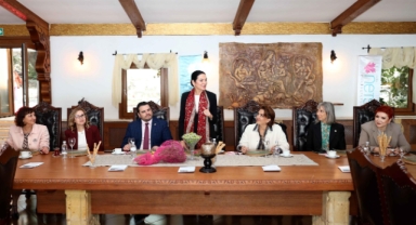Nets Vadi Homeros First Lady ile kapılarını açtı