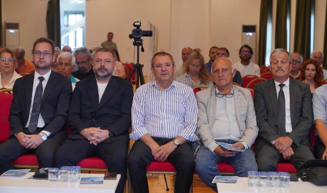 Ayvalık'ta geleceğin su politikaları tartışıldı