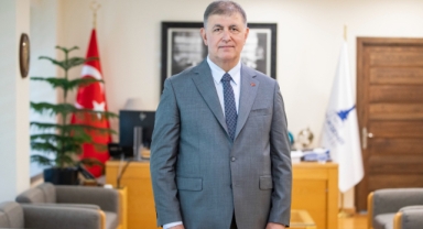 İzBB Başkanı Cemil Tugay CHP'den istifa etti