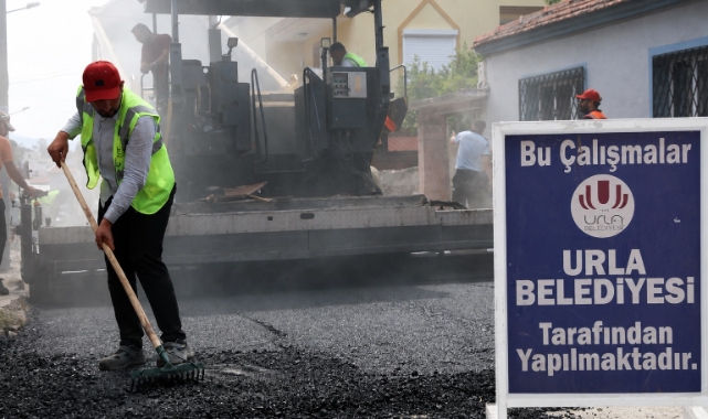 Urla'da yollar yenileniyor