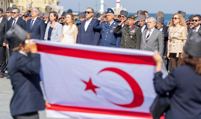 20 Temmuz Barış ve Özgürlük Bayramı İzmir’de törenle kutlandı