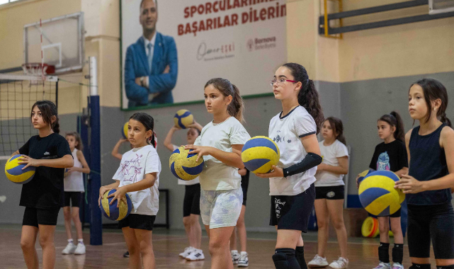 Bornova’da spor dolu yaz