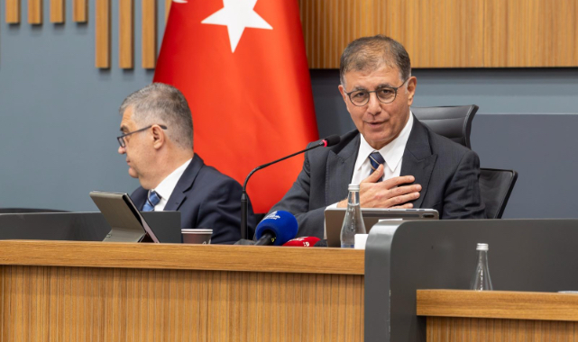 “İzmir’in sorunlarını birer birer çözelim diye yola çıktık”