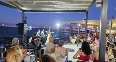 İzmir Marina’da ritim, deniz ve müzik bir arada