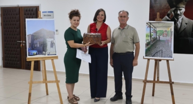 Karabağlar'ı güzelleştiren balkonlar ödüllendirildi