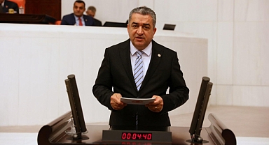 Ünlü siyasetçi Yeni Parti ile yola çıkıyor!