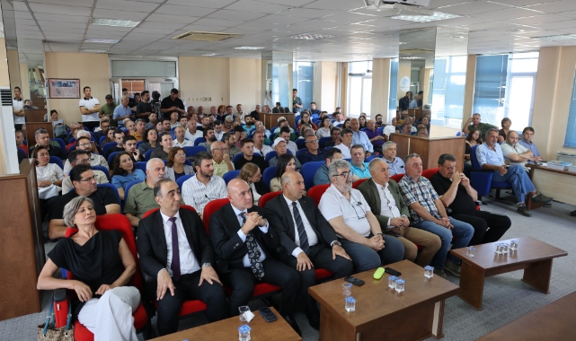 Zeytin sektörü Akhisar’da ortak akıl aradı